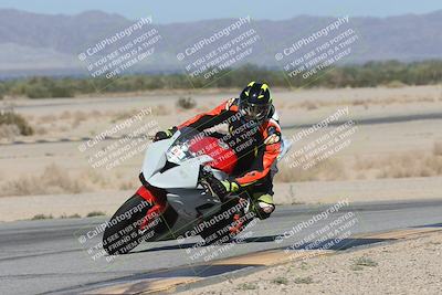 media/Oct-02-2025-Racers Edge (Thu) [[2c91cb6ab3]]/3-B Group/Session 1-Turn 9 Inside (1020am)/